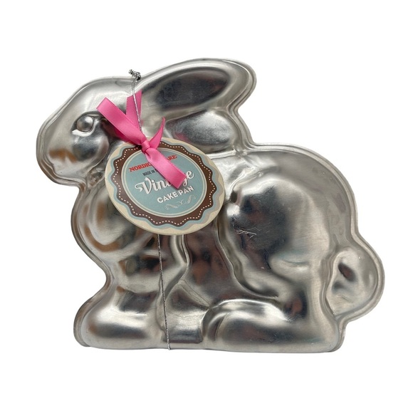 Nordic Ware Other - Nordic Ware 3D Aluminum Stand Up Rabbit Cake Pan Easter Bunny Vintage Inspired